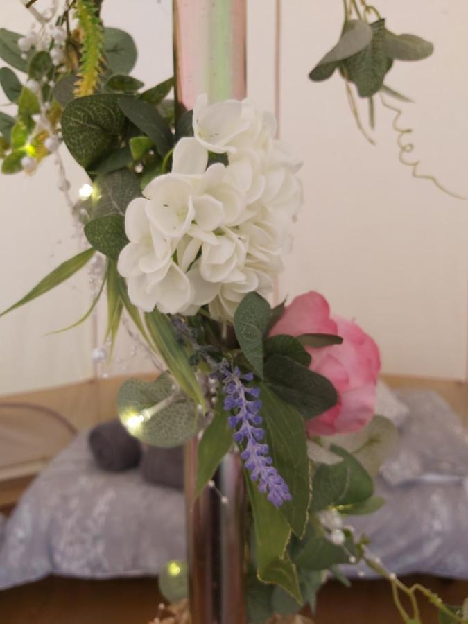 Hopgarden Glamping - Luxury 6M Bell Tent Wadhurst Екстер'єр фото